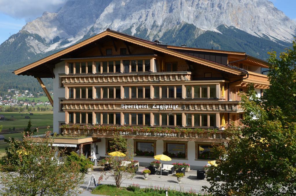 Sporthotel Zugspitze Lermoos Exterior photo